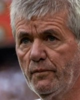 大众娱乐手机app下载-官方：带队两胜确保升级，科隆临时主帅冯克尔离任